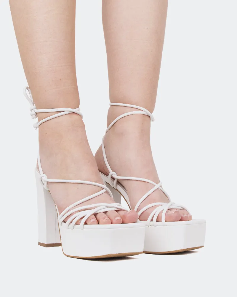 Antigua, White Leather/Cuir Blanc