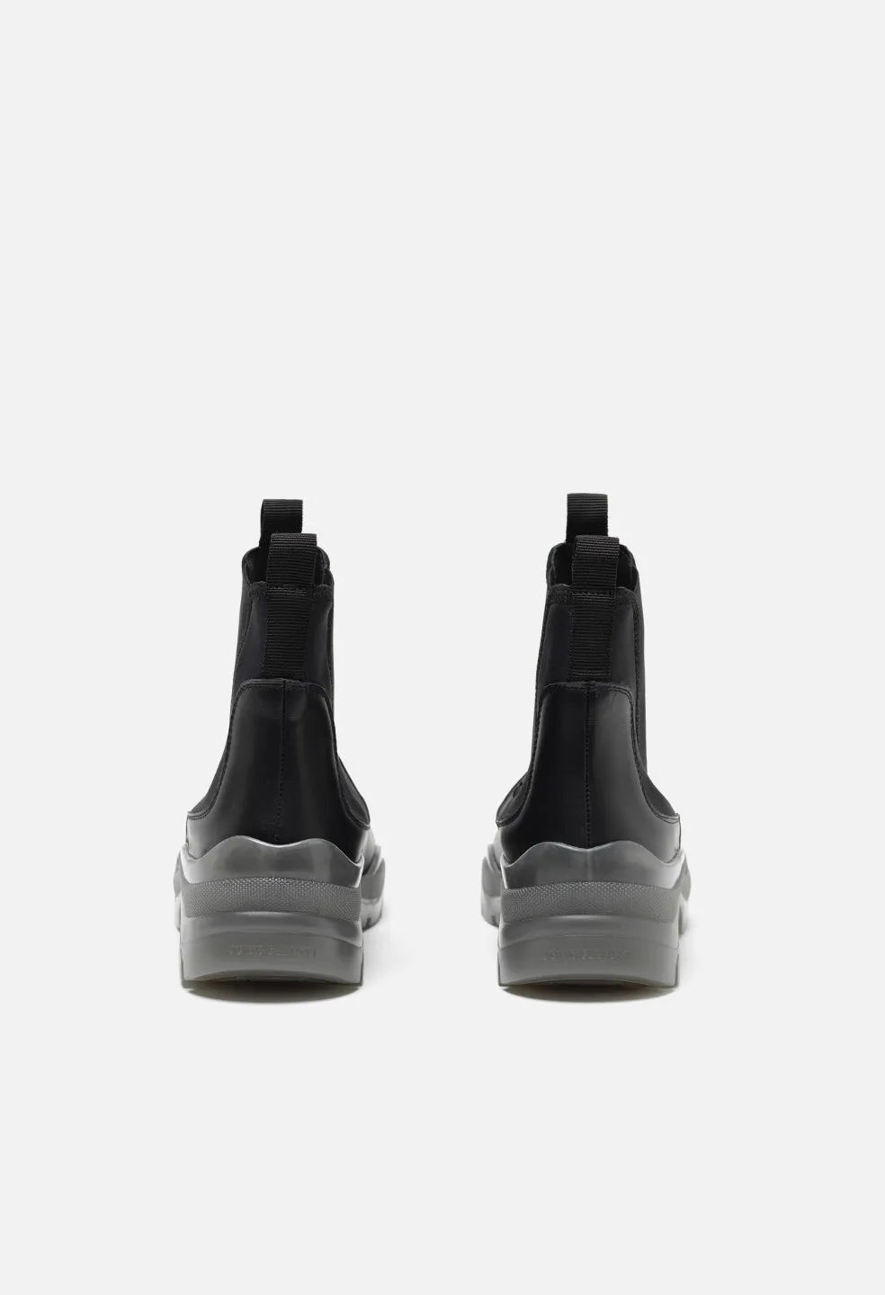 Stylish Caldera Chelsea Boot for Men - Deacon Collection